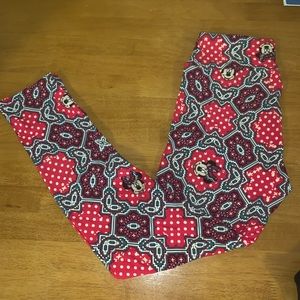Minnie Mouse leggings. Disney collection NWT